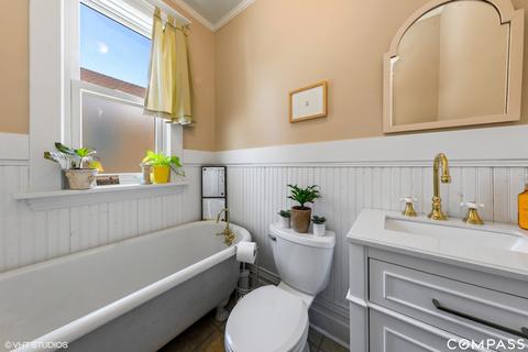 319 E Union Ave, Wheaton, IL 60187 photo 13