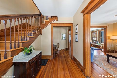 319 E Union Ave, Wheaton, IL 60187 photo 3
