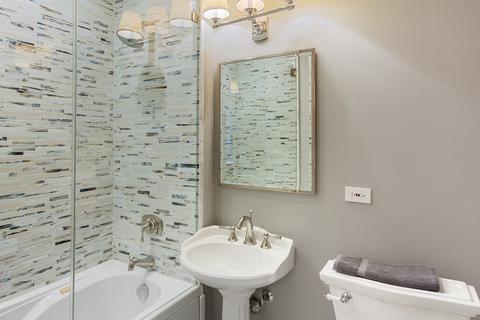 20 E Cedar St #2A, Chicago, IL 60611 photo 26
