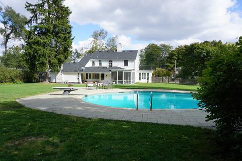 1020 N Main St, Wheaton, IL 60187 photo 20