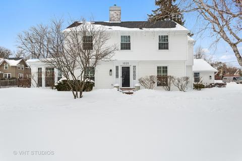 1020 N Main St, Wheaton, IL 60187 photo 1