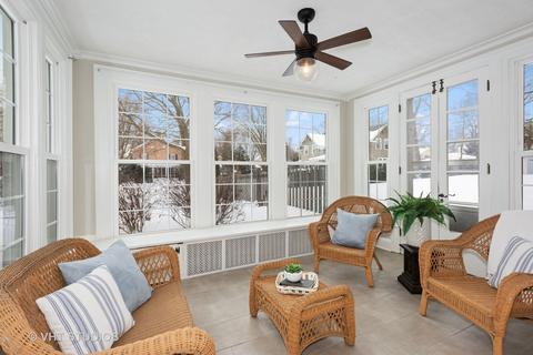1020 N Main St, Wheaton, IL 60187 photo 7