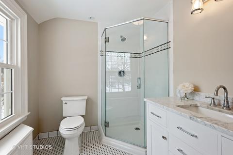 1020 N Main St, Wheaton, IL 60187 photo 12