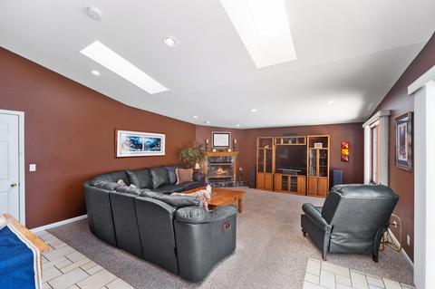 992 Pear Tree Ln, Wheeling, IL 60090 photo 3