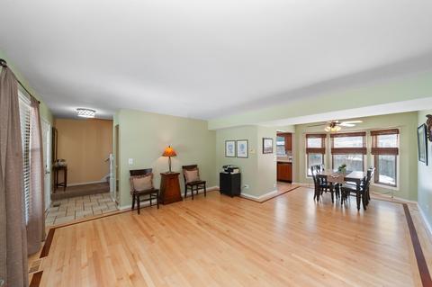 992 Pear Tree Ln, Wheeling, IL 60090 photo 11