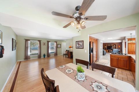992 Pear Tree Ln, Wheeling, IL 60090 photo 10