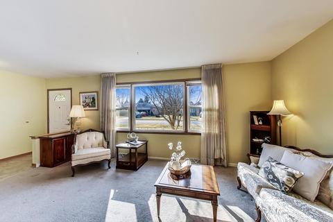 807 E Golfhurst Ave, Mount Prospect, IL 60056 photo 6