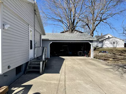 122 E 2nd St, Wyanet, IL 61379 photo 25