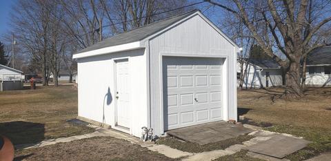 315 E North St, Forrest, IL 61741 photo 15