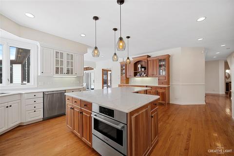 1561 Camden Pl, Wheaton, IL 60189 photo 6