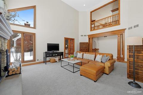 1561 Camden Pl, Wheaton, IL 60189 photo 9