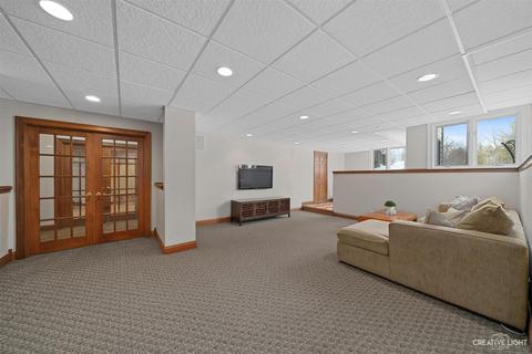 1561 Camden Pl, Wheaton, IL 60189 photo 27