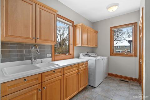1561 Camden Pl, Wheaton, IL 60189 photo 34