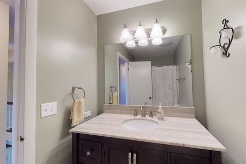 110 New Castle Ct, Rolling Meadows, IL 60008 photo 17