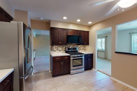110 New Castle Ct, Rolling Meadows, IL 60008 photo 6