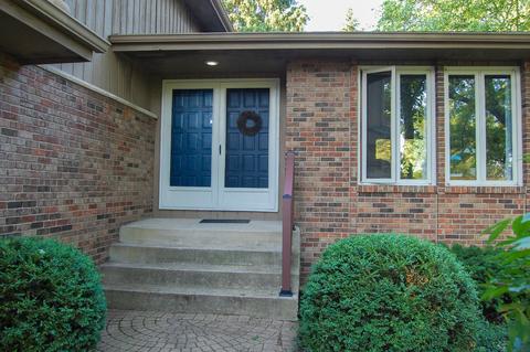 9 N829 Tipi Ln, Elgin, IL 60124 photo 2