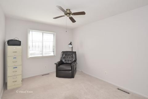 819 Royal Dr #D-3, Mchenry, IL 60050 photo 12