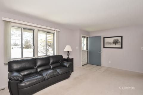 819 Royal Dr #D-3, Mchenry, IL 60050 photo 4