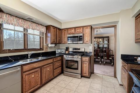 1001 Auburn Ln, Bartlett, IL 60103 photo 18