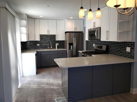 1335 Newcastle Ln, Hoffman Estates, IL 60169 photo 2