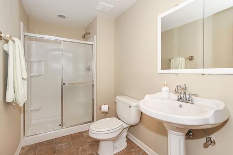 611 Biltmore Dr, Bartlett, IL 60103 photo 17