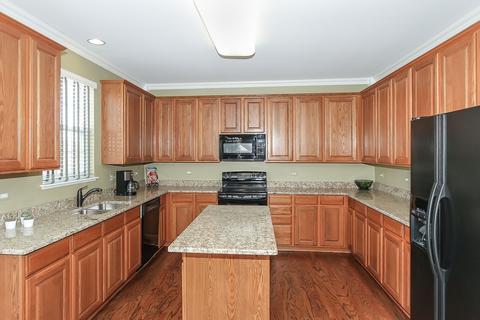 611 Biltmore Dr, Bartlett, IL 60103 photo 6