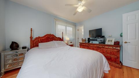 8649 Patricia Dr, Lyons, IL 60534 photo 9