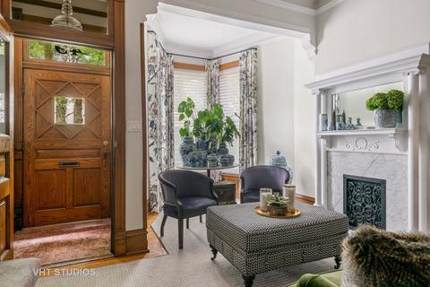 49 E Bellevue Pl, Chicago, IL 60611 photo 2