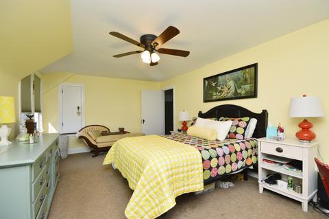 347 S Wolf Rd, Des Plaines, IL 60016 photo 10