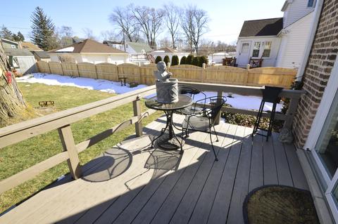 347 S Wolf Rd, Des Plaines, IL 60016 photo 22