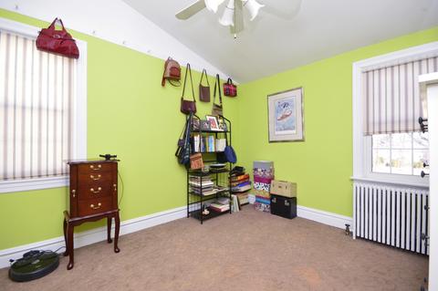 347 S Wolf Rd, Des Plaines, IL 60016 photo 13