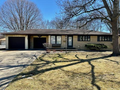 703 Maple Pl, Normal, IL 61761 photo 1