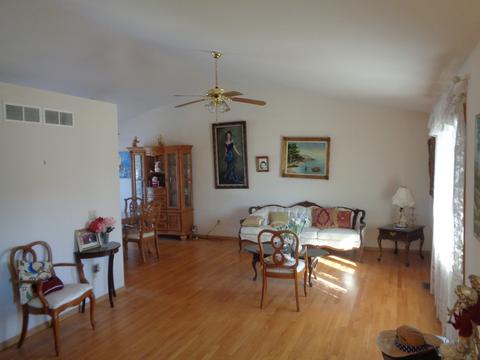 5210 Glenbrook Trl, Mchenry, IL 60050 photo 3