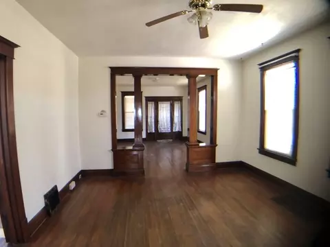 225 E Minnesota St, Spring Valley, IL 61362 photo 4