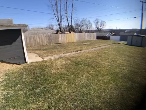 225 E Minnesota St, Spring Valley, IL 61362 photo 12