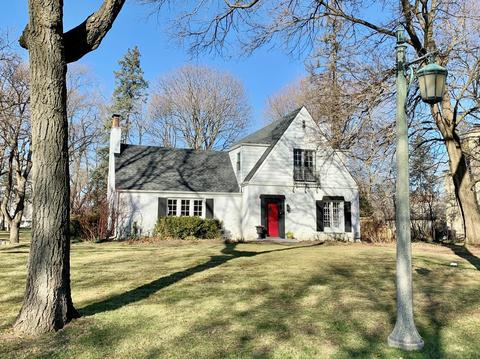 652 Oak Rd, Barrington, IL 60010 photo 1