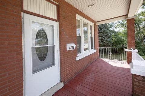 4239 Elm Ave, Lyons, IL 60534 photo 3