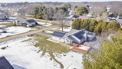 8091 N Ryan Cir, Byron, IL 61010 photo 12