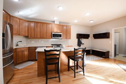 309 Bradbury Ln, Bartlett, IL 60103 photo 7