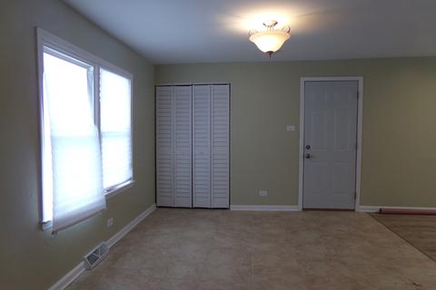 15335 Cherry Ln, Markham, IL 60428 photo 6