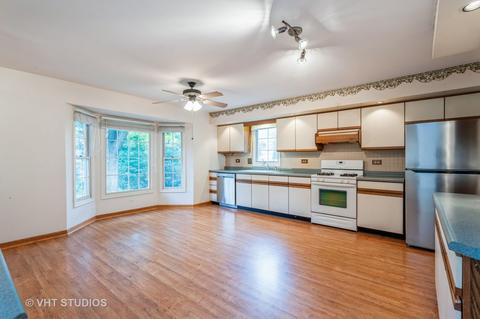 1121 Prairie Dr, Algonquin, IL 60102 photo 5