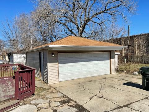 16111 Circle Dr, Markham, IL 60428 photo 6