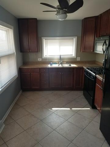 16111 Circle Dr, Markham, IL 60428 photo 4