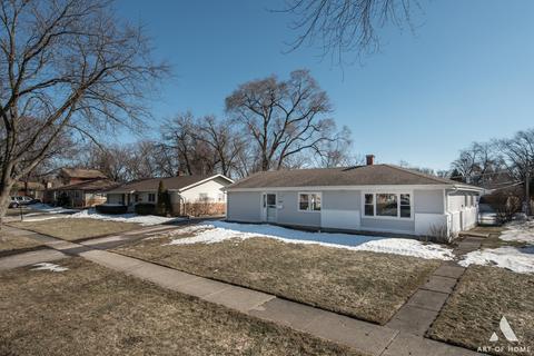 495 Glendale Ln, Hoffman Estates, IL 60169 photo 2
