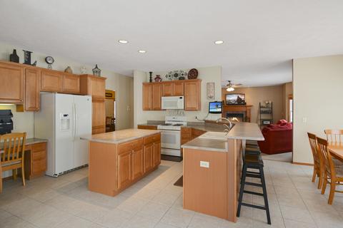 108 Marsh Hawk Dr, Le Roy, IL 61752 photo 13