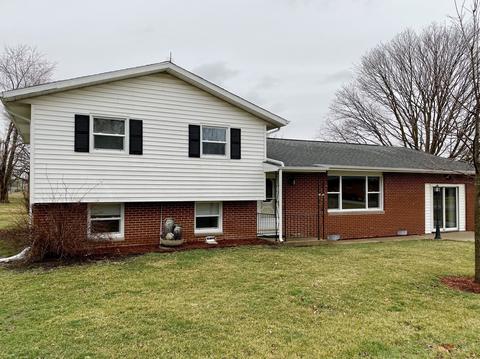 103 Cherry Dr, Fithian, IL 61844 photo 1