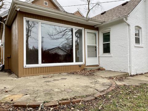 1618 E Oakland Ave, Bloomington, IL 61701 photo 48