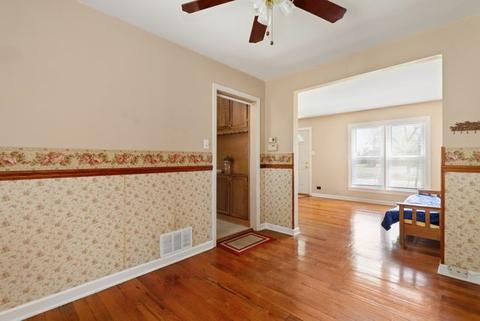 1766 Howard Ave, Des Plaines, IL 60018 photo 13