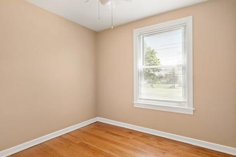 1766 Howard Ave, Des Plaines, IL 60018 photo 16