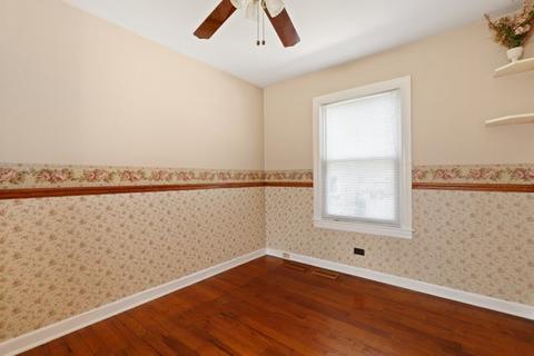 1766 Howard Ave, Des Plaines, IL 60018 photo 12